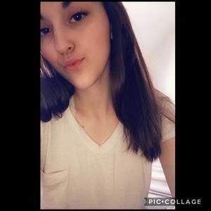 Meet your Posher, Selena